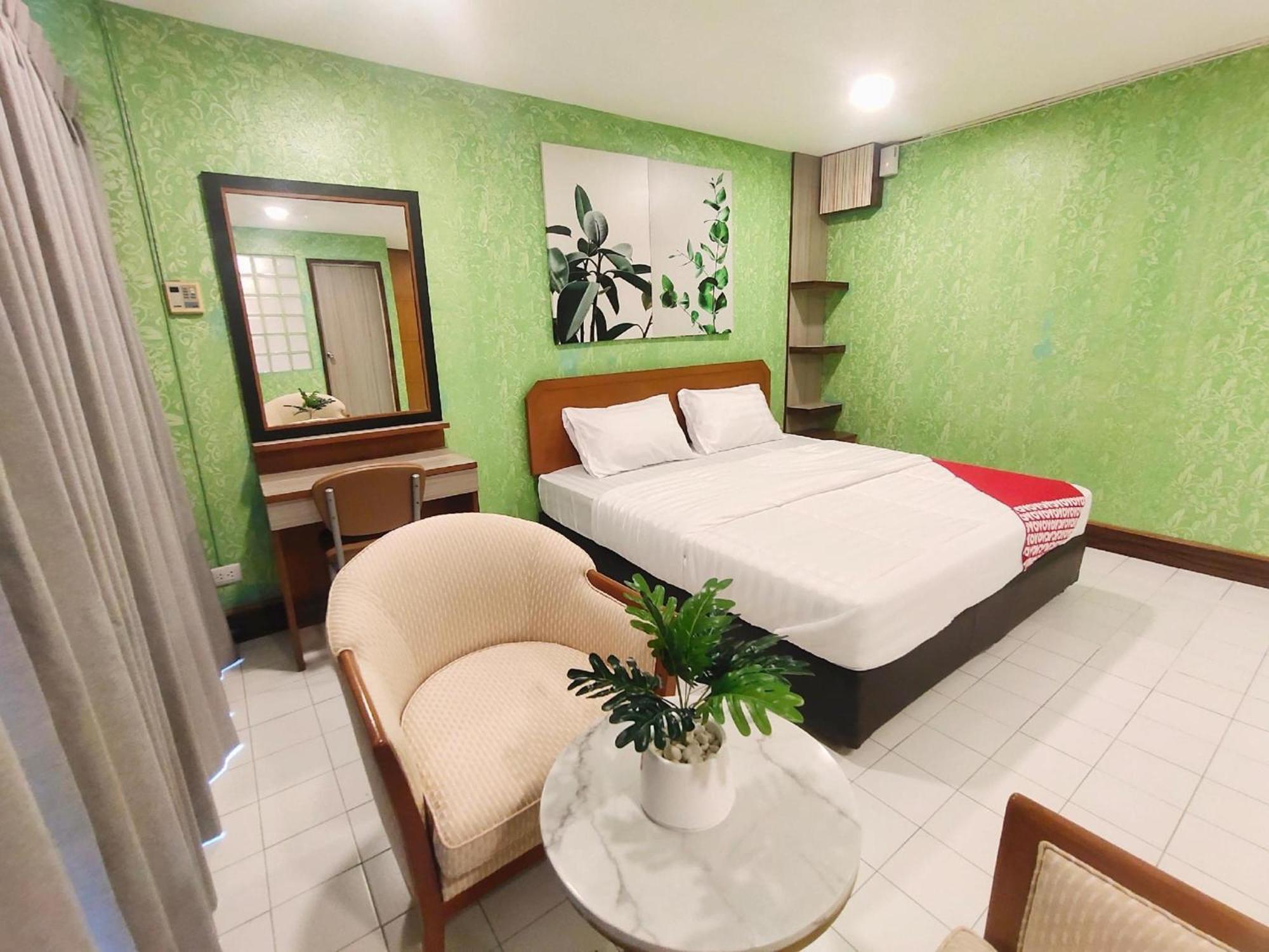Hotel Oyo 75446 Travis Inthamara 49 Bangkok Exteriér fotografie