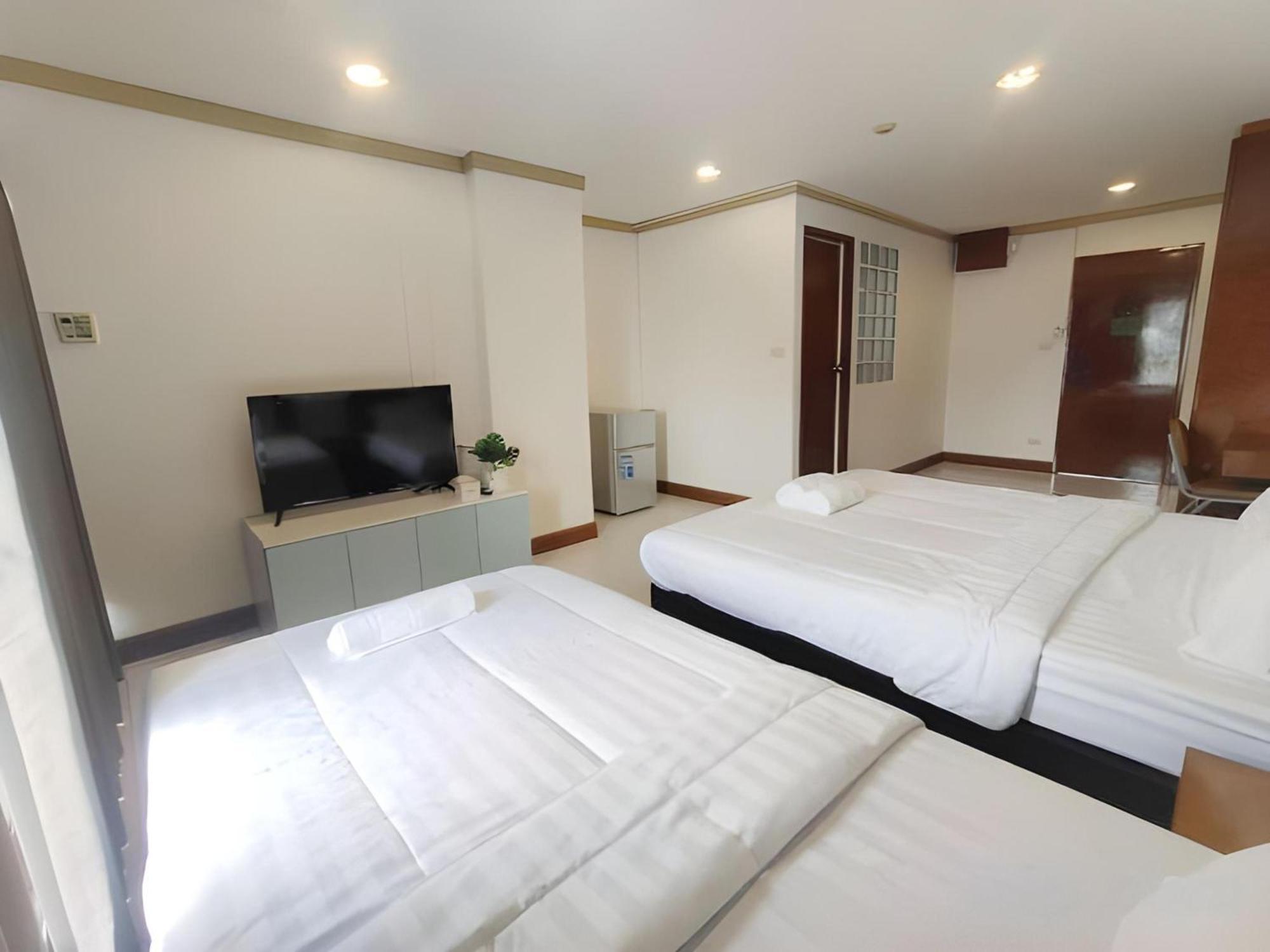 Hotel Oyo 75446 Travis Inthamara 49 Bangkok Exteriér fotografie